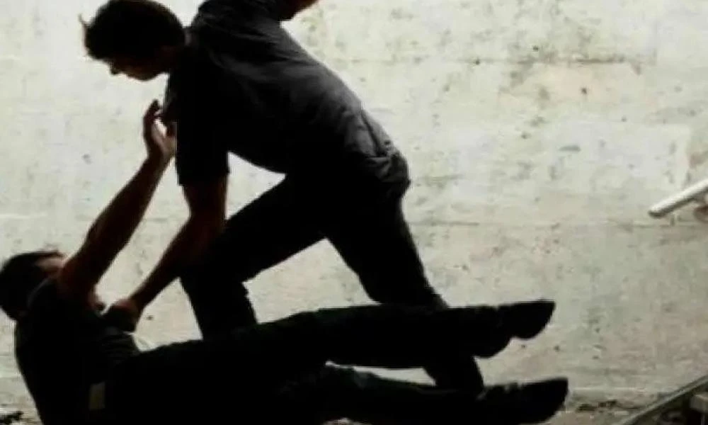 Οργή στη Ζάκυνθο: Μαθητές ξυλοκόπησαν άγρια και λήστεψαν Βρετανό σε σχολική εκδρομή